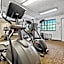 La Quinta Inn by Wyndham Costa Mesa / Newport Beach
