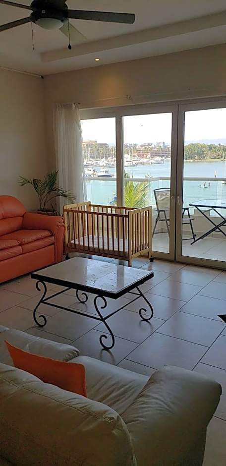 Marina Banderas Suites Hotel Boutique