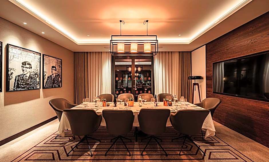 The Fellows House Cambridge, Curio Collection by Hilton