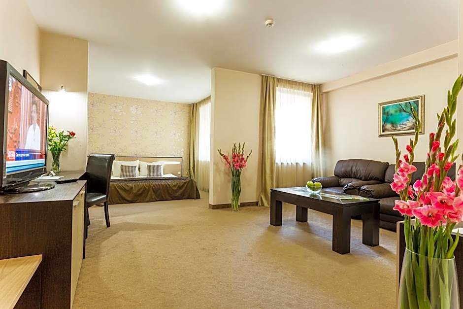 City Avenue Hotel by HMG