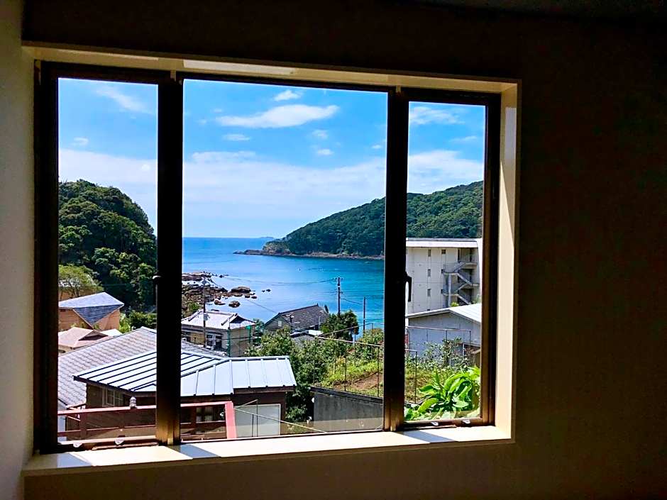 Guesthouse All you need - All rooms have an ocean view!