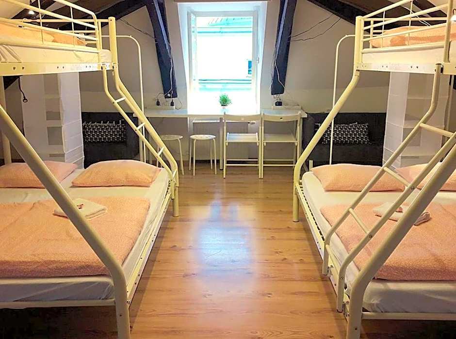 SISHAUS - Private Room Rental