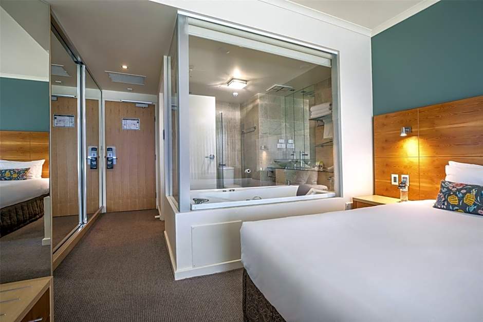 Gateway Hotel by Nightcap Plus