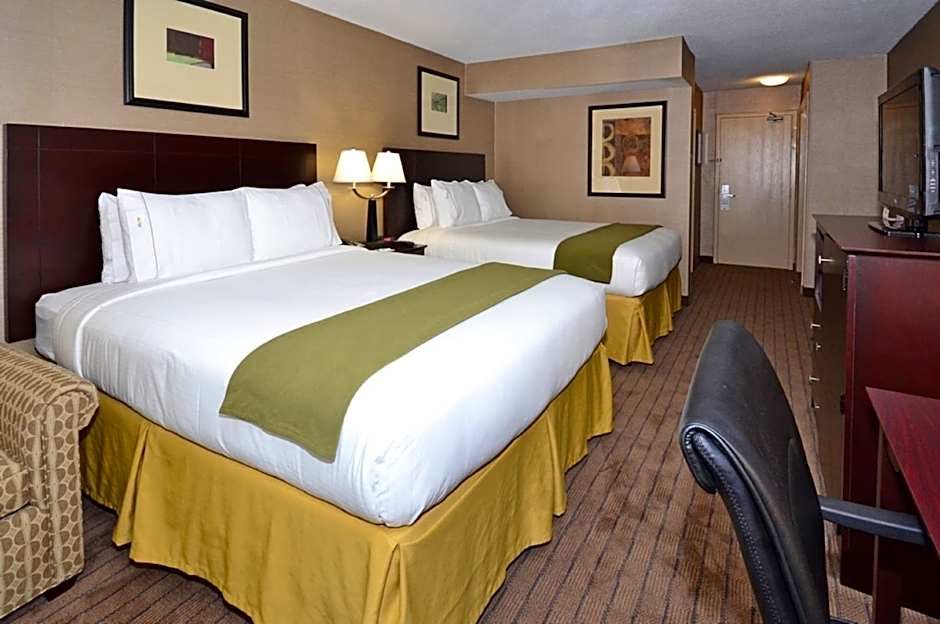 Holiday Inn Express Boston Brockton By IHG