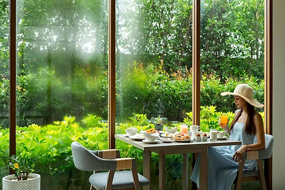 Bella Nara Phuket Naiyang Beach