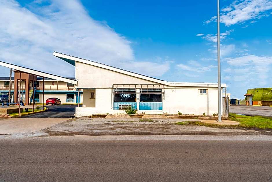 Budget Inn by OYO Frederick US-183