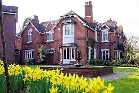 Hillscourt