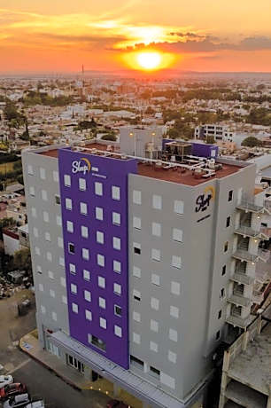 Sleep Inn Leon Antares