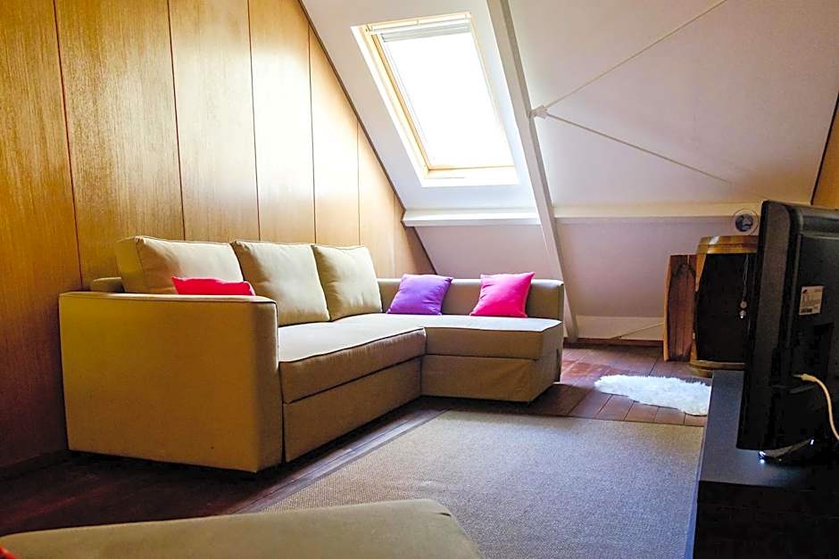 New Helvetia Historic Hotel