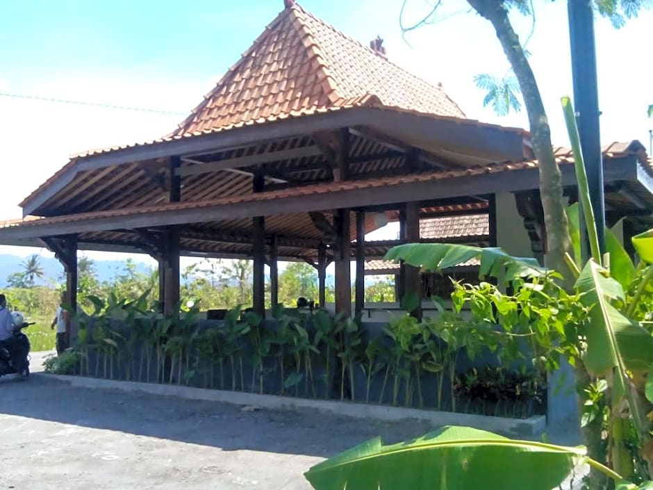 Puri Menoreh Hotel and Restaurant Borobudur