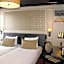 Hotel Le Montmartre Saint Pierre