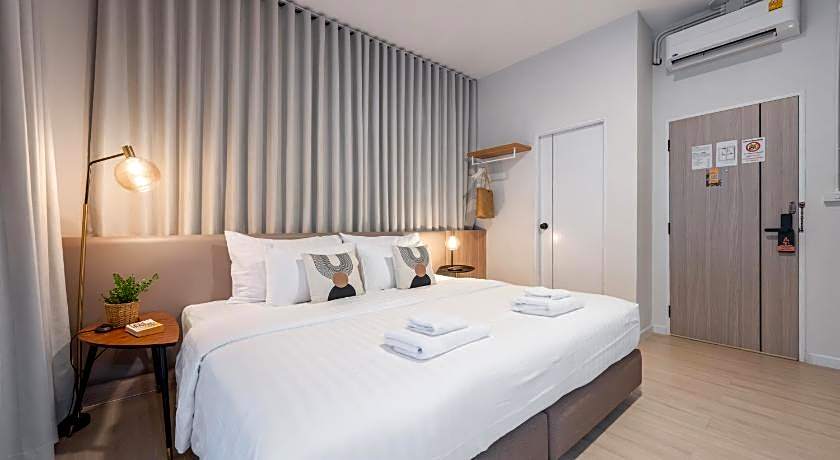 Unplugged at Bangrak Design hostel 