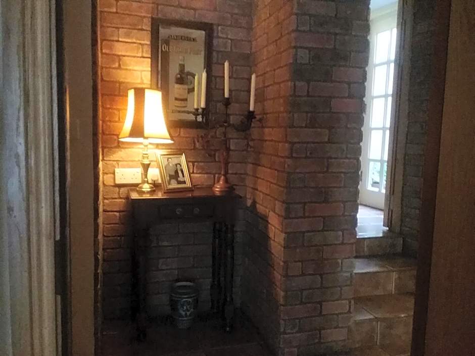 Ashleigh House Bed & Breakfast