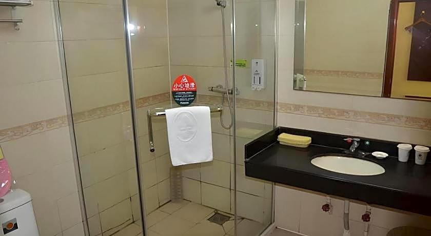 GreenTree Inn WeiFang QingZhou Middle HaiDai Road Electric Power Shell