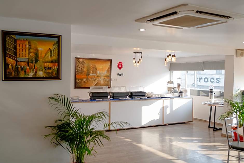 HOTEL ASRANI INTERNATIONAL