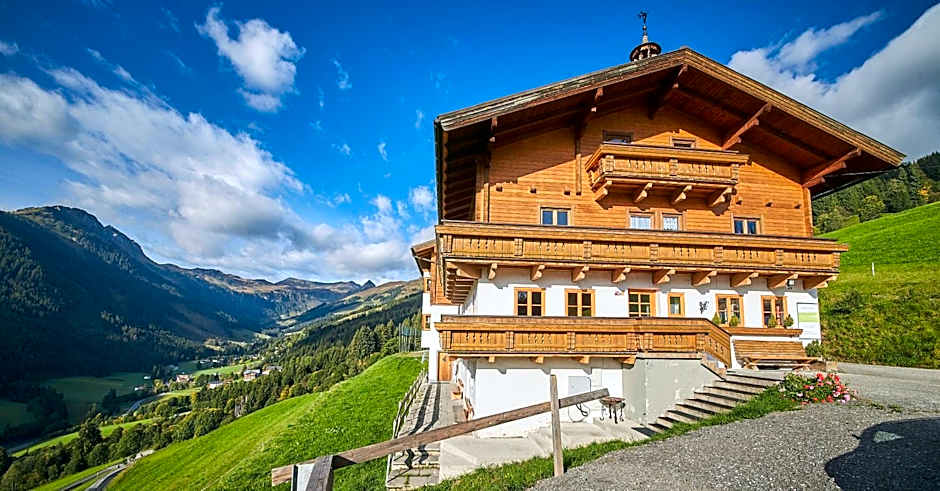 Ski In-Ski Out - Gästehäuser Saalbach-Hinterglemm - Wallegghof Christianhof