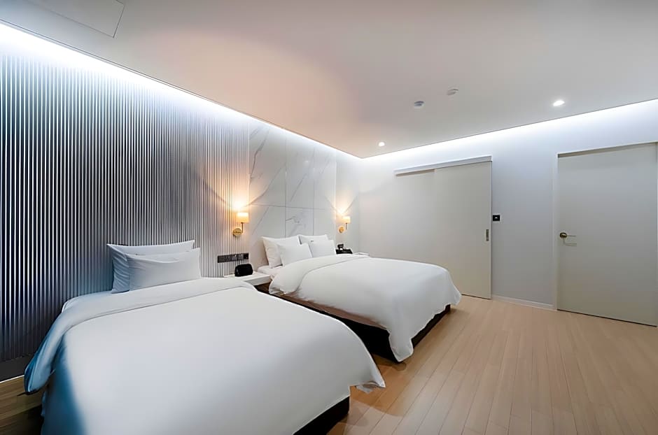 Brown dot hotel Gwangju Sangmu