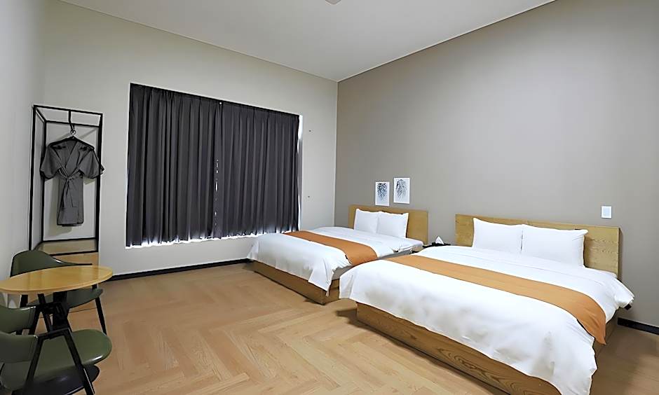 Dongducheon Hotel The Gray