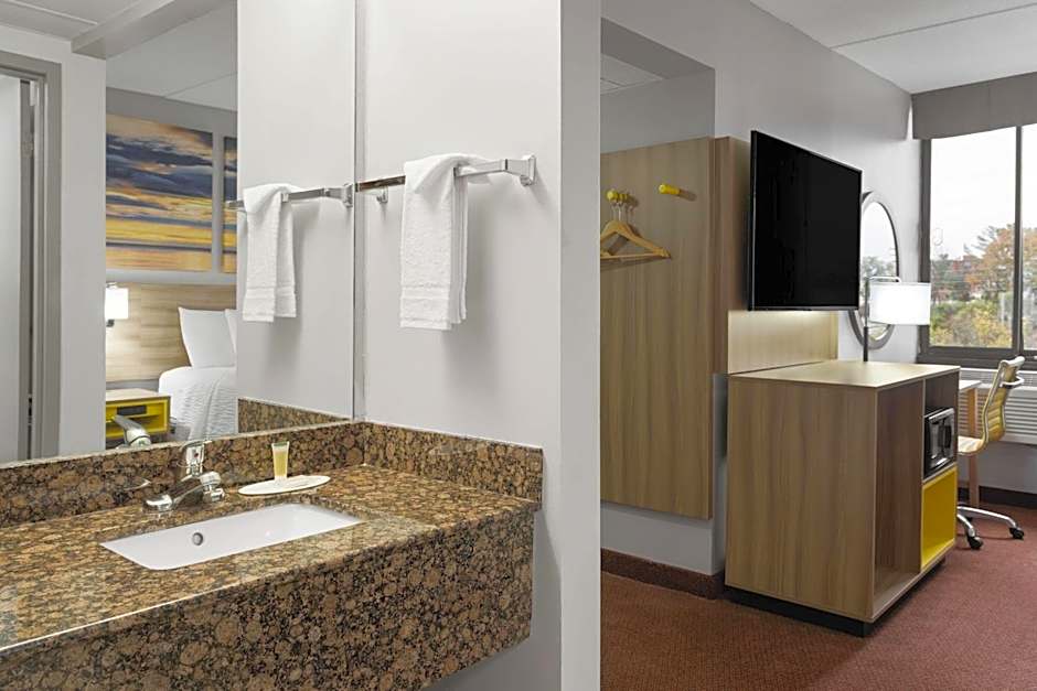 Days Inn by Wyndham Hagerstown I-70