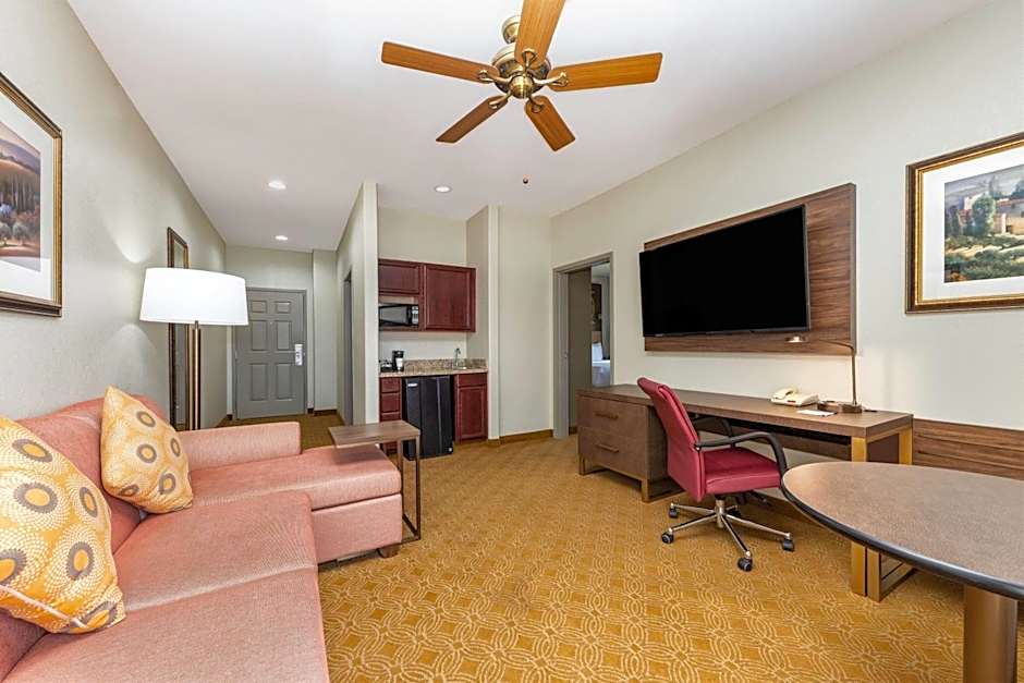 La Quinta Inn & Suites by Wyndham Marble Falls