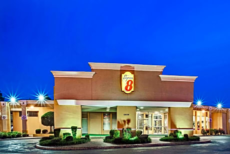 Super 8 by Wyndham Norman