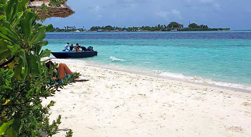 Vaali Maldives Island Escapes & Dive