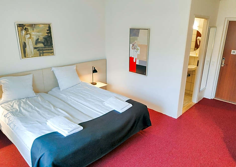 Suite — 15 fotoğraftan 1. fotoğraf