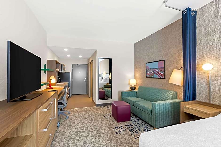 Home2 Suites by Hilton Hendersonville