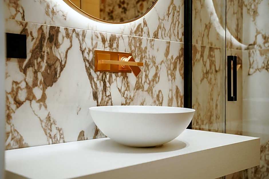 POETICA BOUTIQUE SKY HOTEL