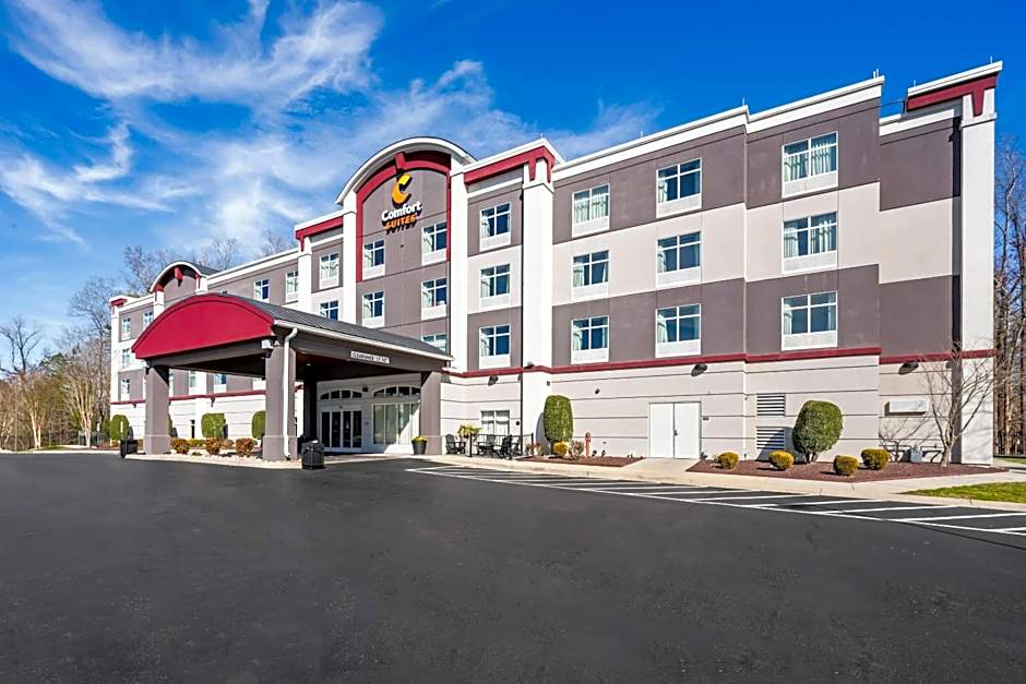 Photo 1 of 50 of Comfort Suites Williamsburg Historic Area