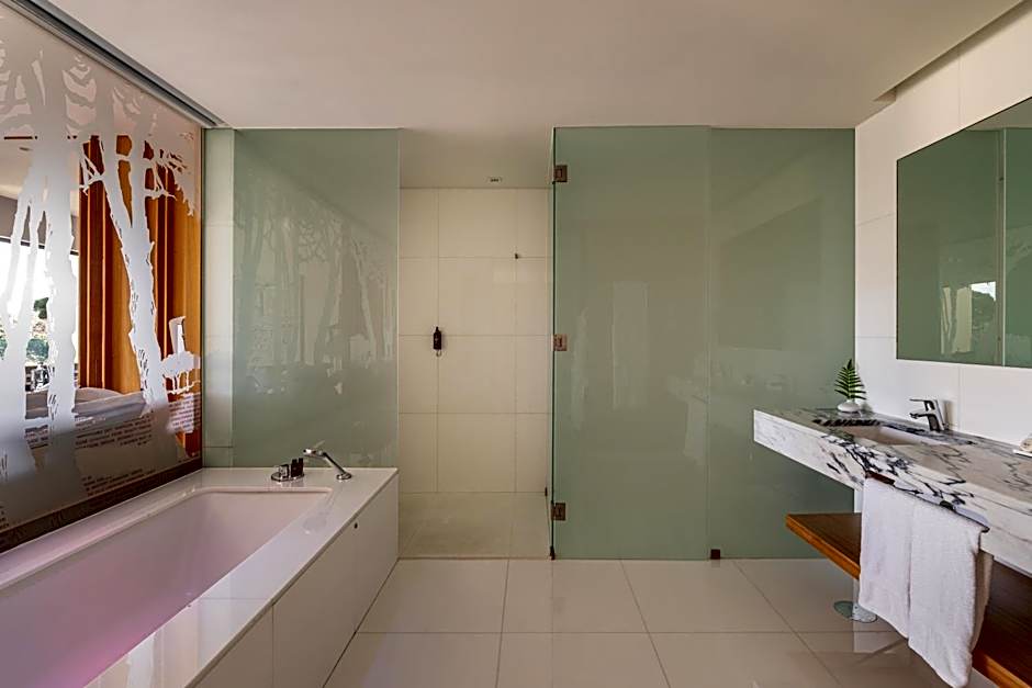Onyria Marinha Boutique Hotel