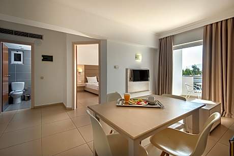 One Bedroom Apartment (5 PAX)