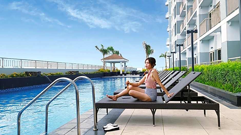 SMDC Coast Residences near PICC World Trade Center MOA