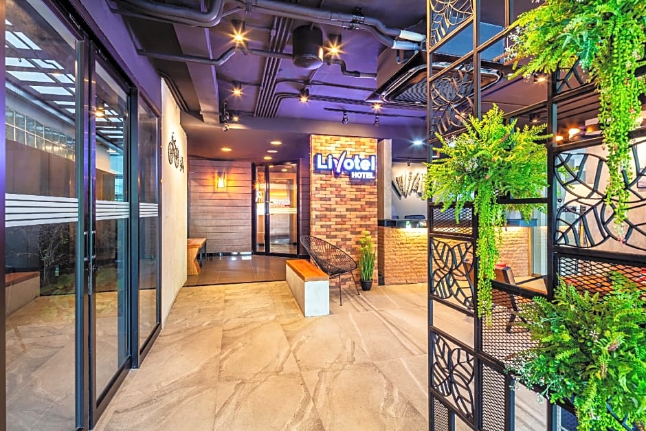 Livotel Express Hotel Bang Kruai Nonthaburi (SHA Extra Plus)