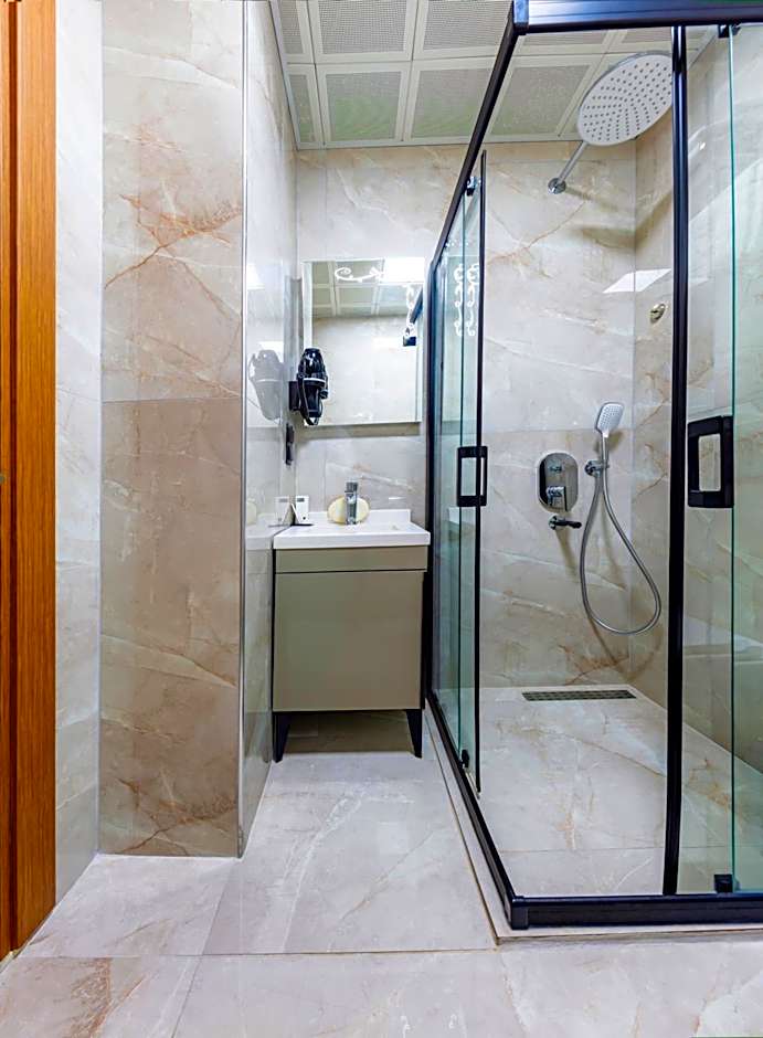 Dem Premium Hotel - Round Trip Airport Service - Istanbul International Airport