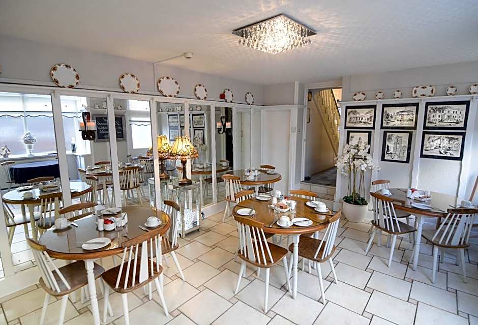 Clifton Villa - Southport