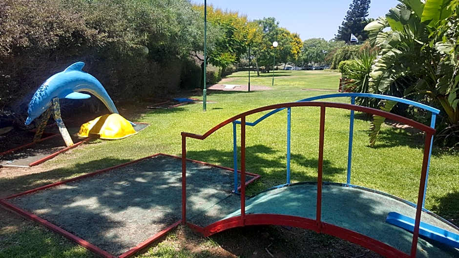 Neot Golf Caesarea Garden Apartment