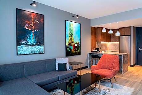 One-Bedroom Residence with Kitchenette