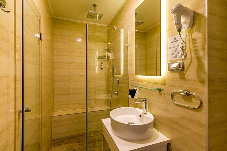 Privilege Suites by Central Park