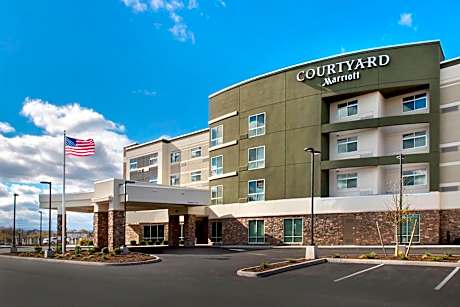 Courtyard by Marriott Schenectady at Mohawk Harbor