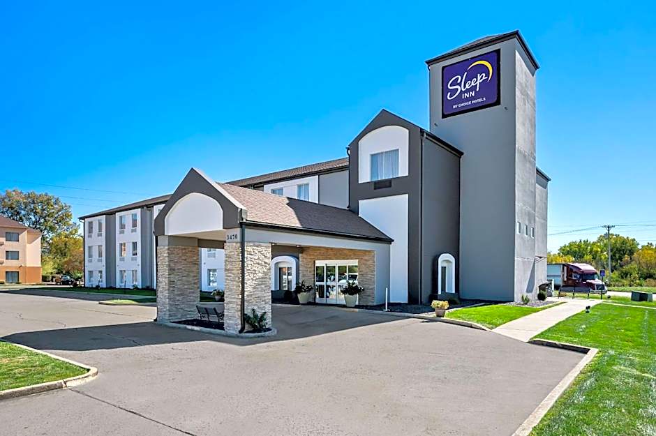 Photo 1 of 50 of Sleep Inn Springfield West