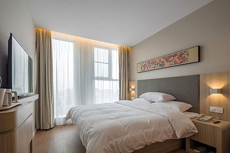 Hanting Hotel Wuhan Wangjiawan Sixin Avenue Metro Station