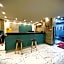Baidechang Apartment (Guangzhou Shisanxing Garment Wholesale Market Hualinsi Subway Station)