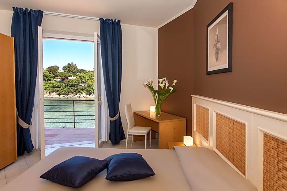 Hotel Desiree