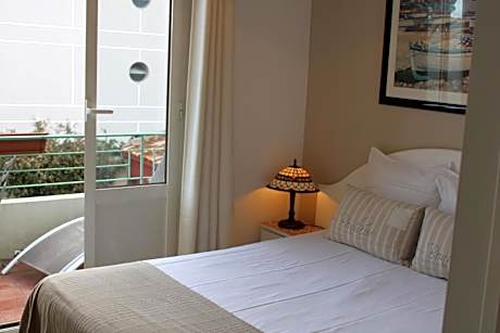 Double Room with Partial Sea View