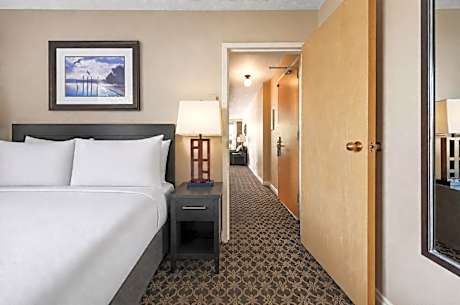 Queen Suite