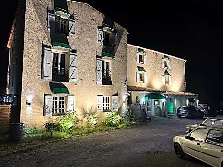 HUMAN HOTEL RESIDENCE ex esparrus