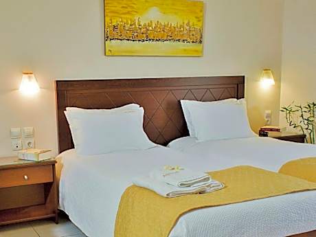 Studio Side Sea View