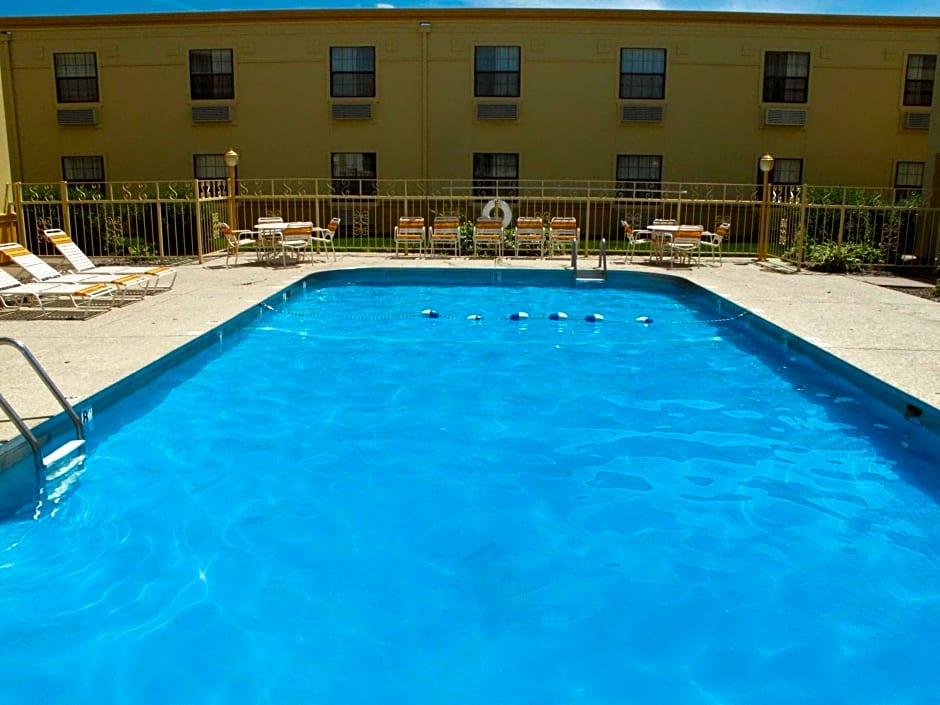 La Quinta Inn by Wyndham Moline Airport