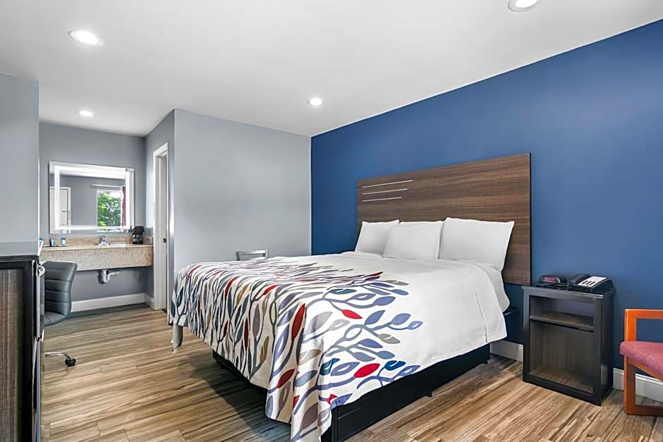 Americas Best Value Inn and Suites Siloam Springs